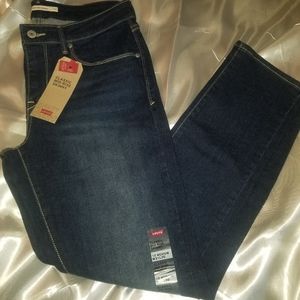 Levi's mid-rise skinny jeans (NWT)